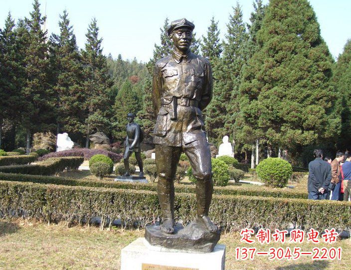 常州广场铜雕解放军战士纪念人物雕塑