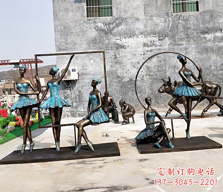 常州领雕塑-精美女性铜雕塑
