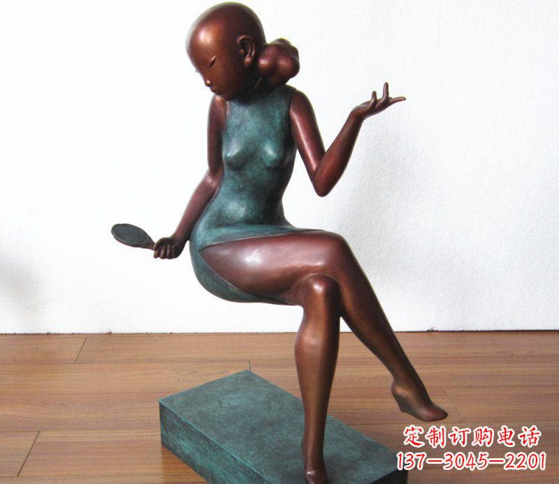 常州广场铜雕美女照镜子人物雕塑