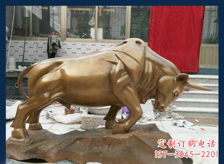 常州铜质金黄牛雕塑:添加活力与美观设计