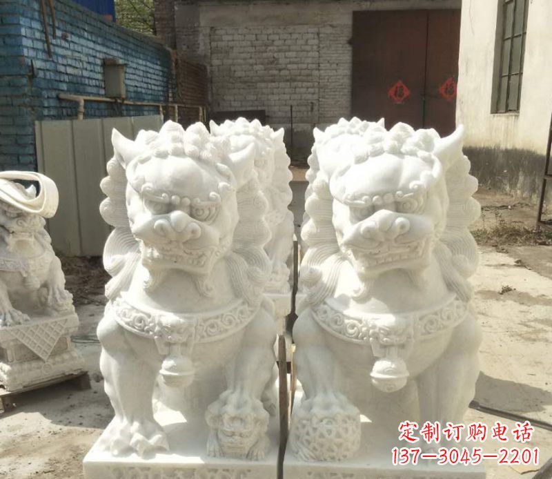 常州中领雕塑:绣球狮子石雕