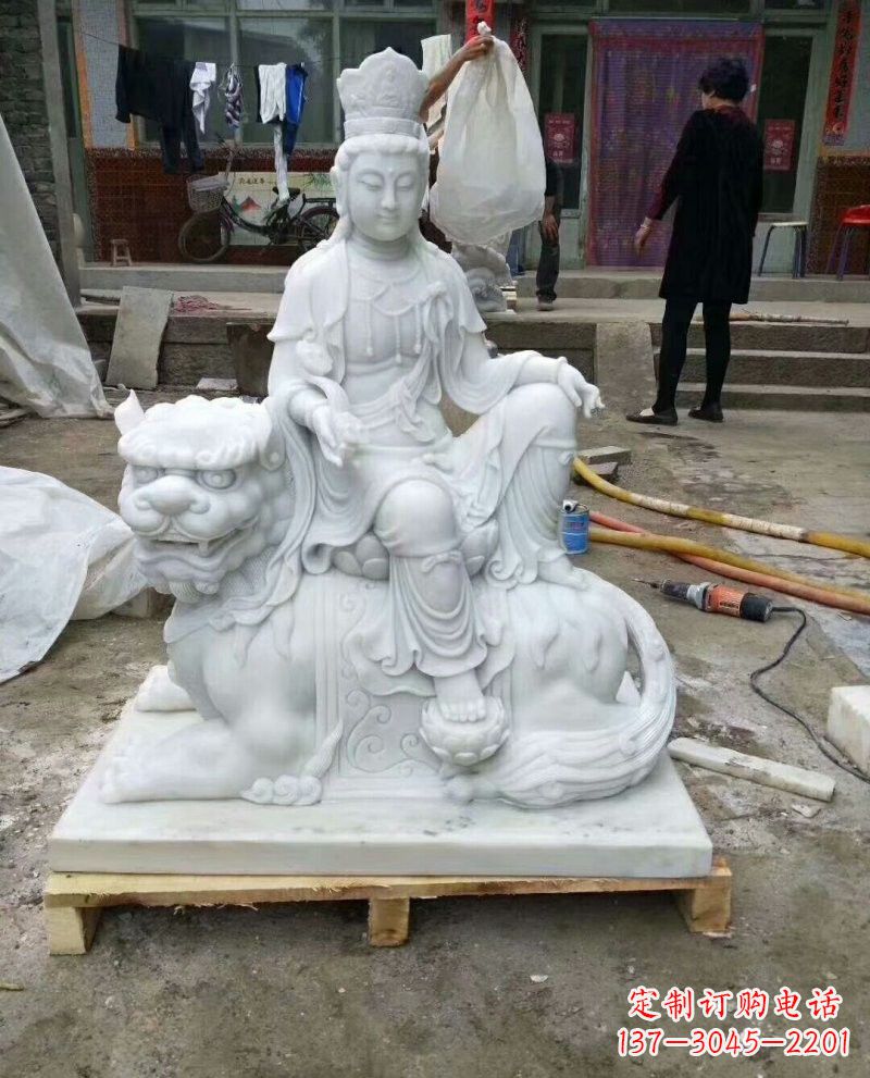 常州高端汉白玉文殊菩萨狮子雕塑
