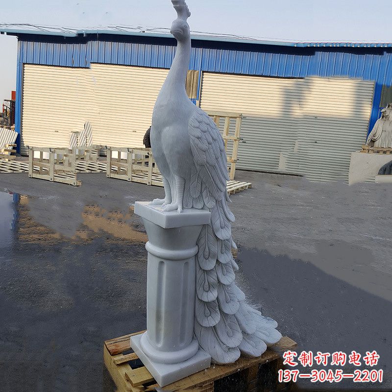 常州汉白玉孔雀-公园园林动物雕塑摆件