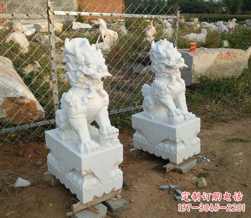 常州汉白玉门口踩球麒麟石雕