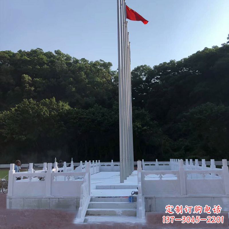 常州中领雕塑是一家专业定制汉白玉石雕国旗台的…
