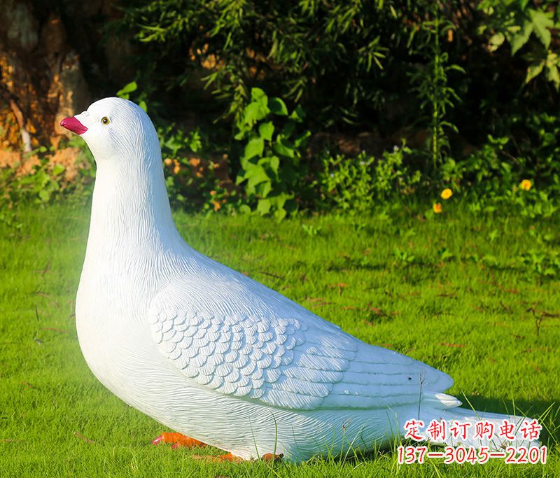 常州红旗和平鸽雕塑—倡导和平与爱的象征