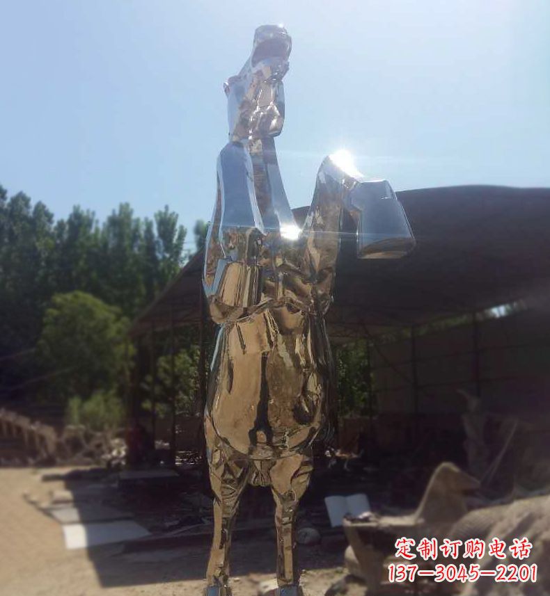 常州户外不锈钢镜面奔马雕塑