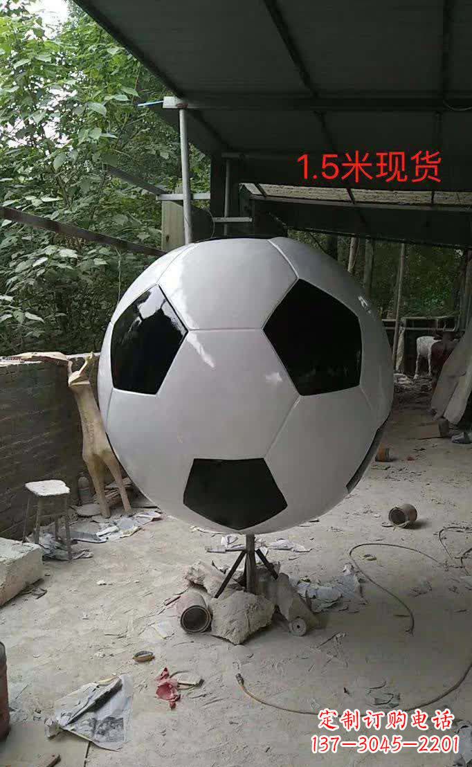 常州不锈钢足球雕塑提供优质的装饰效果