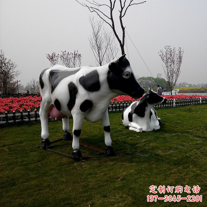 常州真实农场气息的户外仿真奶牛雕塑
