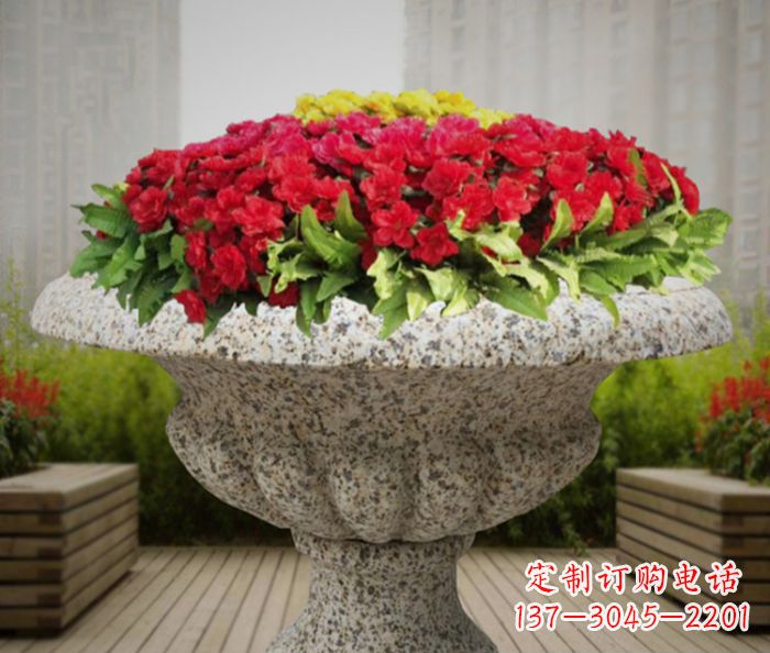 常州中领雕塑精美花岗岩花盆小区石雕