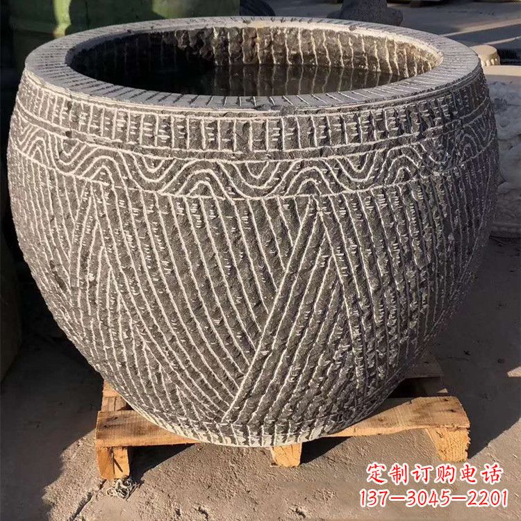 常州花园石头鱼缸