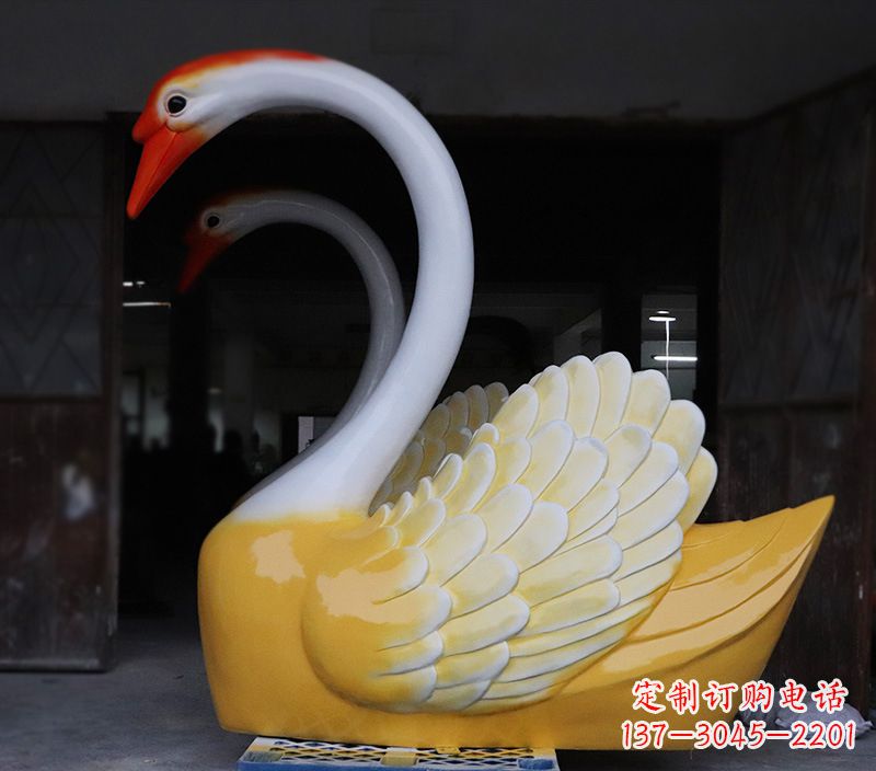 常州爱心天鹅雕塑,让你的爱永生
