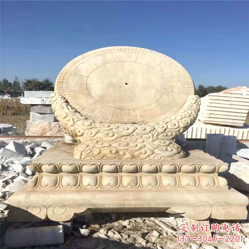 常州优雅而古典的黄锈石日晷雕塑