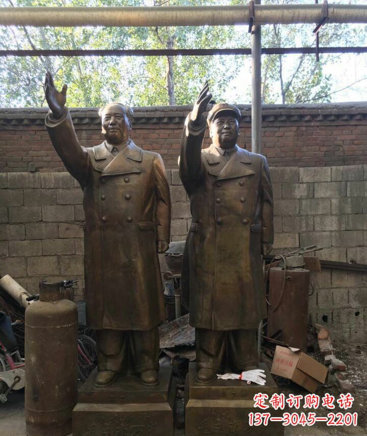 常州挥手的毛主席伟人铜雕