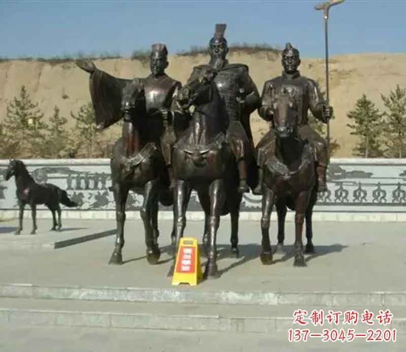 常州中领雕塑:骑马广场铜雕作品