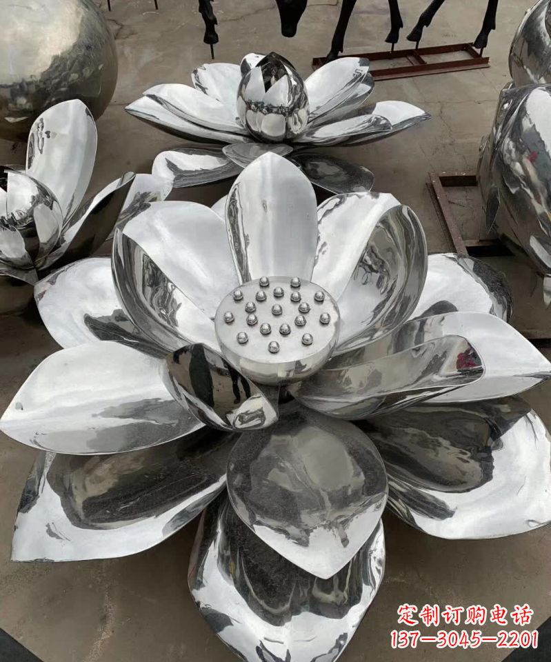 常州精美不锈钢荷花雕塑,点亮你的家园