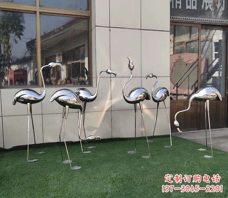 常州优雅古典的镜面不锈钢仙鹤雕塑