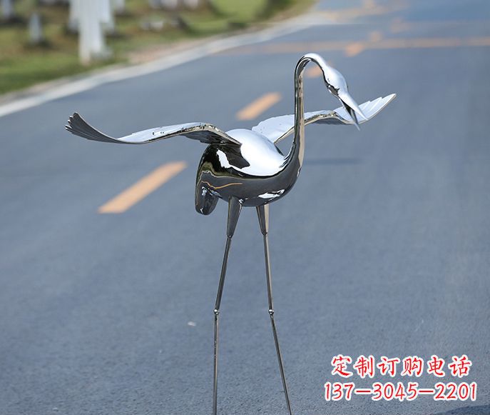常州中领雕塑:酒店装饰精美仙鹤雕塑