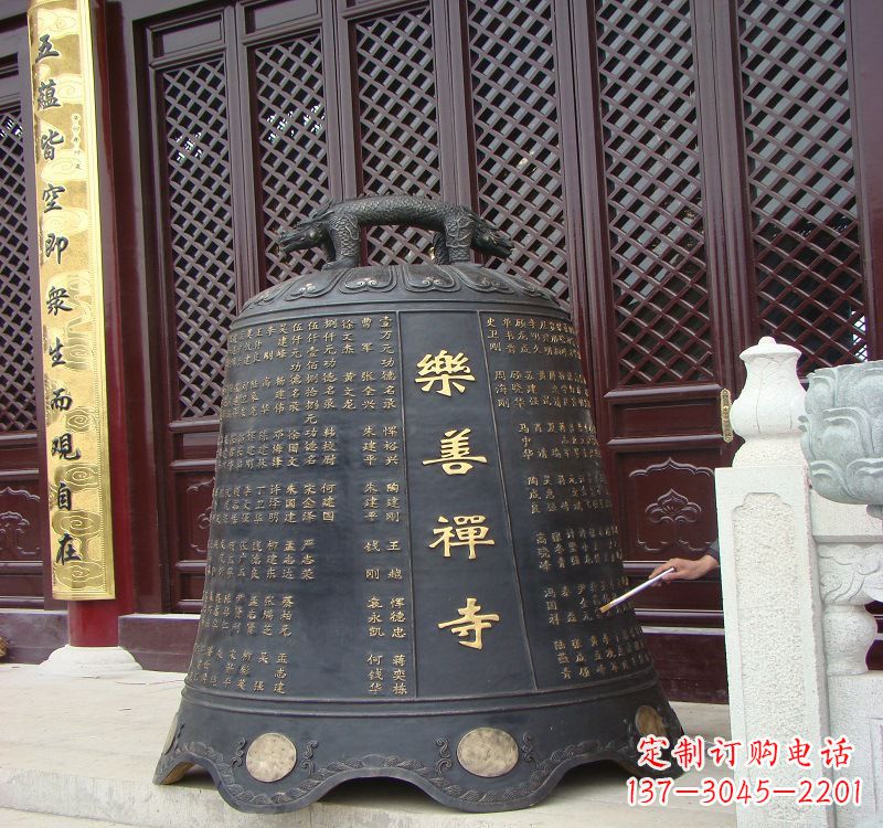 常州精致优雅的乐善禅寺铜钟