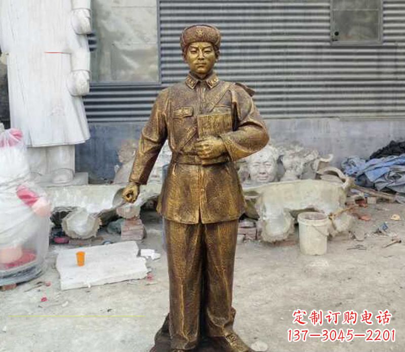 常州传承爱国精神,让雷锋雕塑永久守护家园