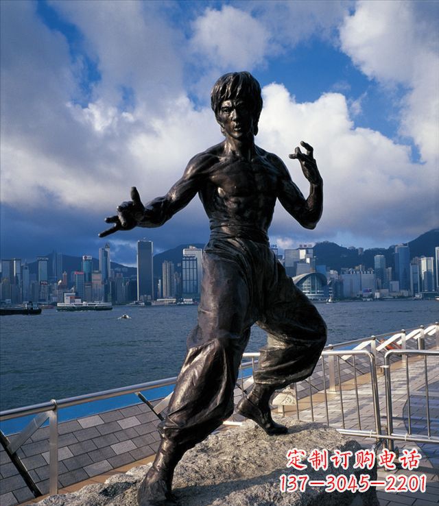 常州标题:李小龙铜雕,让传奇永存