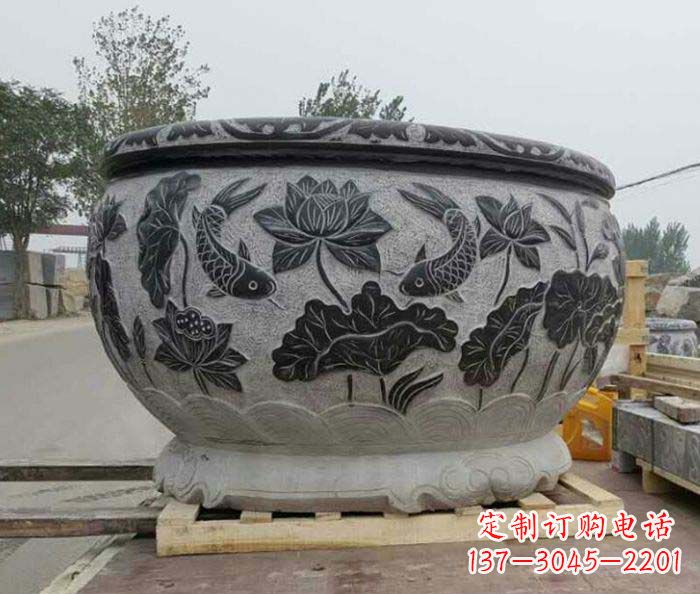 常州中领雕塑出品,精致仿古圆水缸雕塑