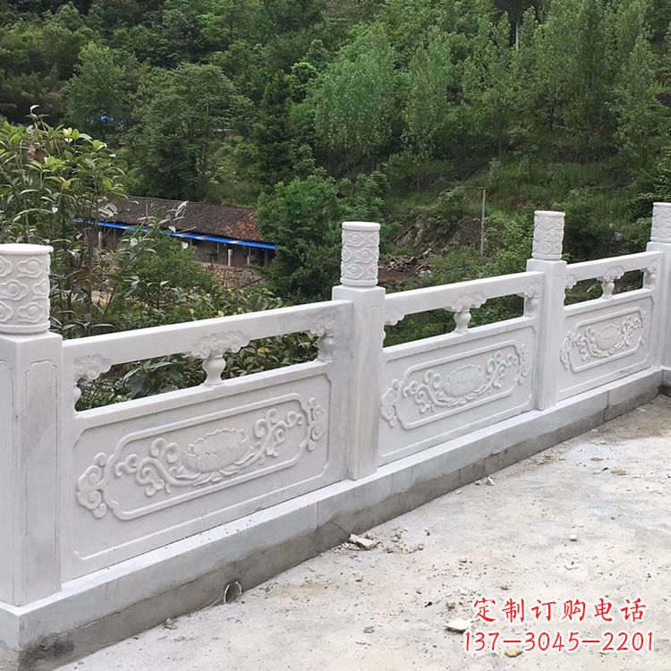 常州莲花纹石栏板雕塑,为你树立华丽边框