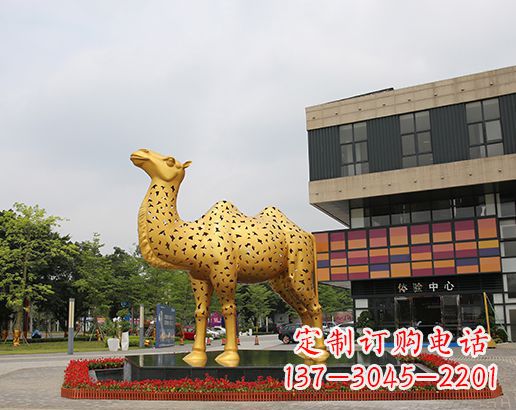 常州闪亮可爱的不锈钢骆驼雕塑