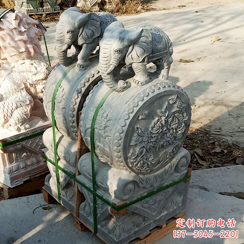 常州为您的大门增添重量感-中领雕塑石雕貔貅