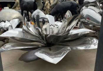 常州镜面不锈钢荷花雕塑，精致优雅演绎着无限美丽