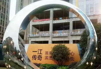常州让您的空间脱颖而出！时尚镜面不锈钢圆环景观雕塑