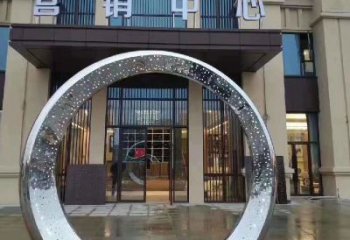 常州镜面时尚圆环不锈钢雕塑