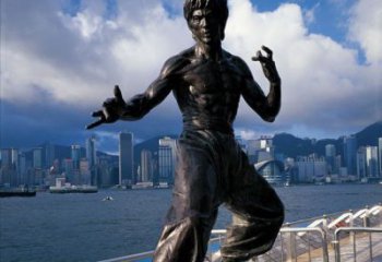 常州标题:李小龙铜雕，让传奇永存