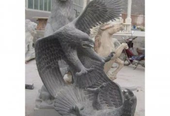 常州中领雕塑推出的石雕老鹰是一款充满生机与力…