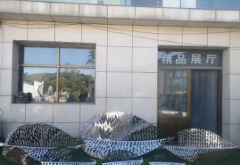 常州镂空不锈钢树叶雕塑