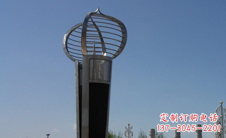 常州中领雕塑:不锈钢火炬形雕塑