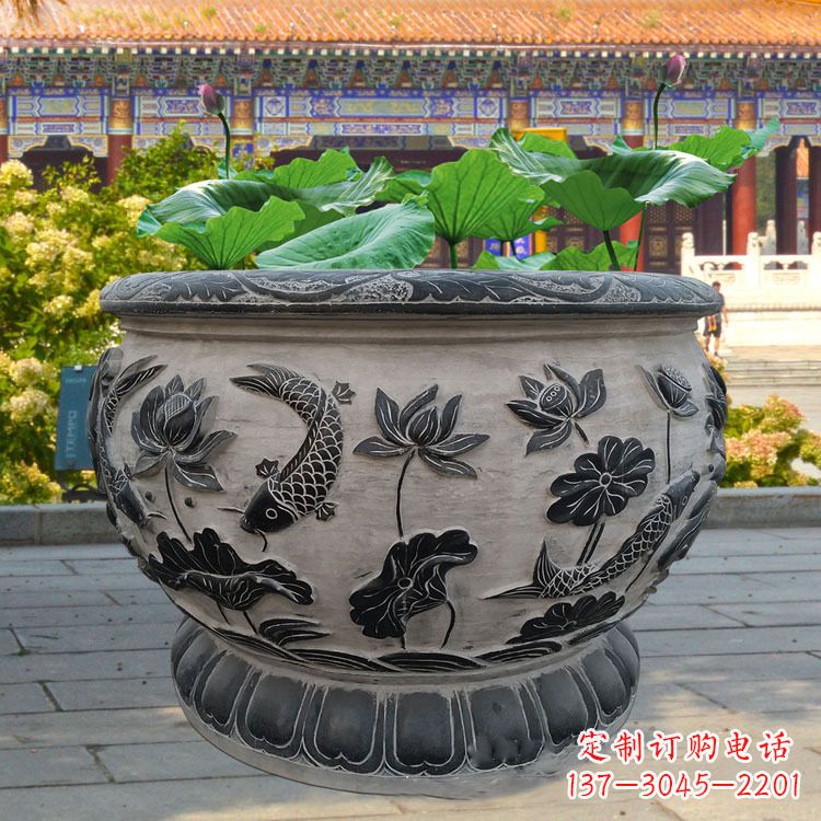 常州精美绝伦的青石鱼缸雕塑
