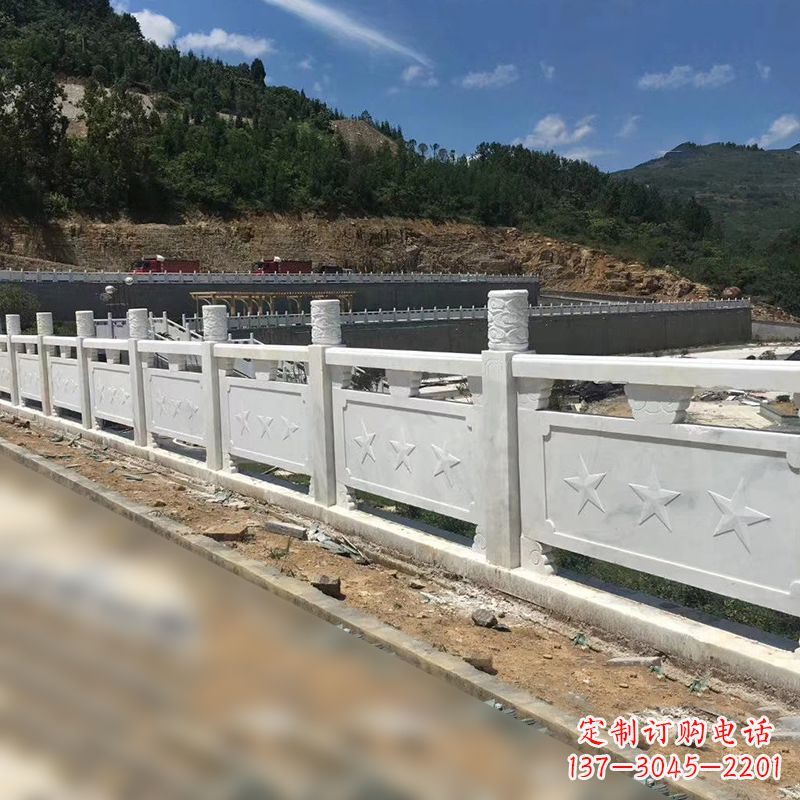 常州青石路桥栏板护栏雕塑:艺术精美,安全可靠