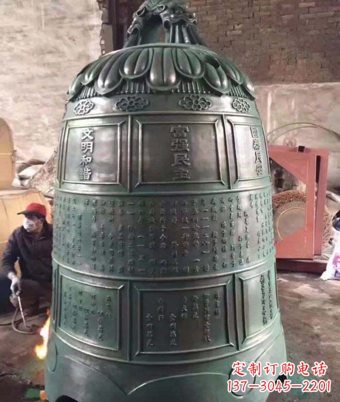 常州古典铜钟雕塑,装点家园
