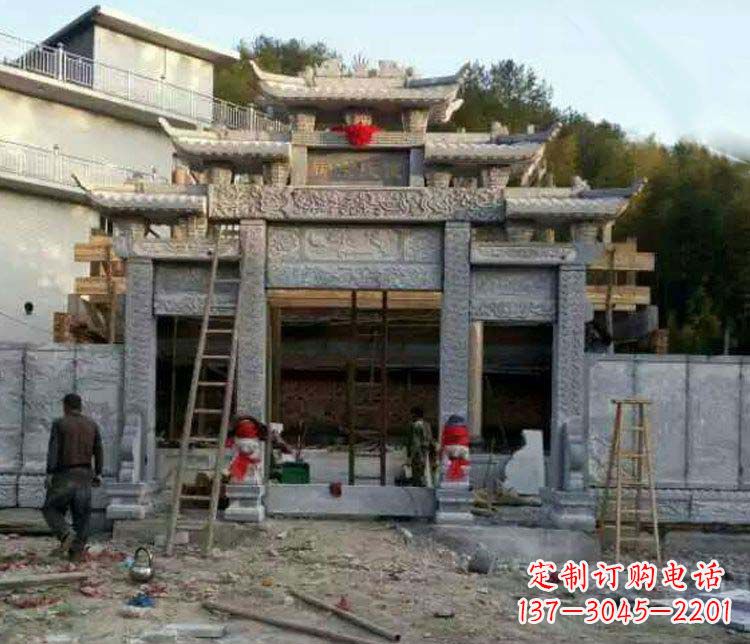 常州三门仿古石雕牌坊打造质感升级的精致建筑