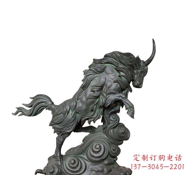 常州神牛踏波绸缎精美铜雕