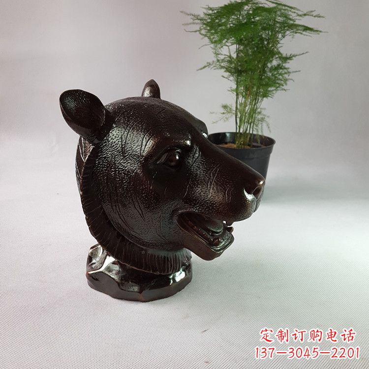 常州注入传统元素的生肖铜雕