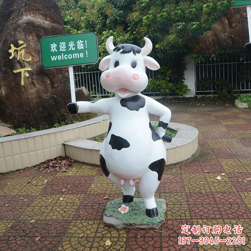 常州中领雕塑:生肖牛卡通雕塑