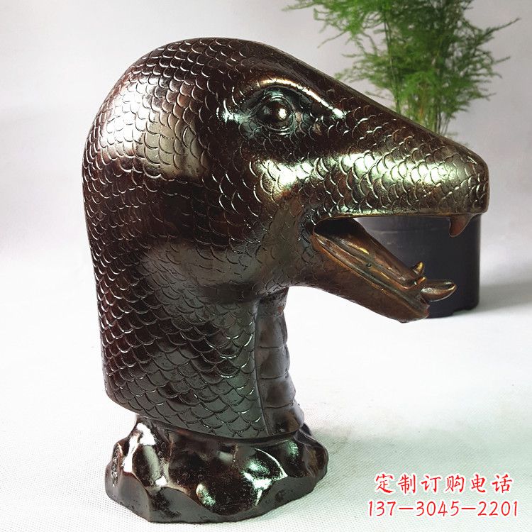 常州生肖蛇铸铜兽首
