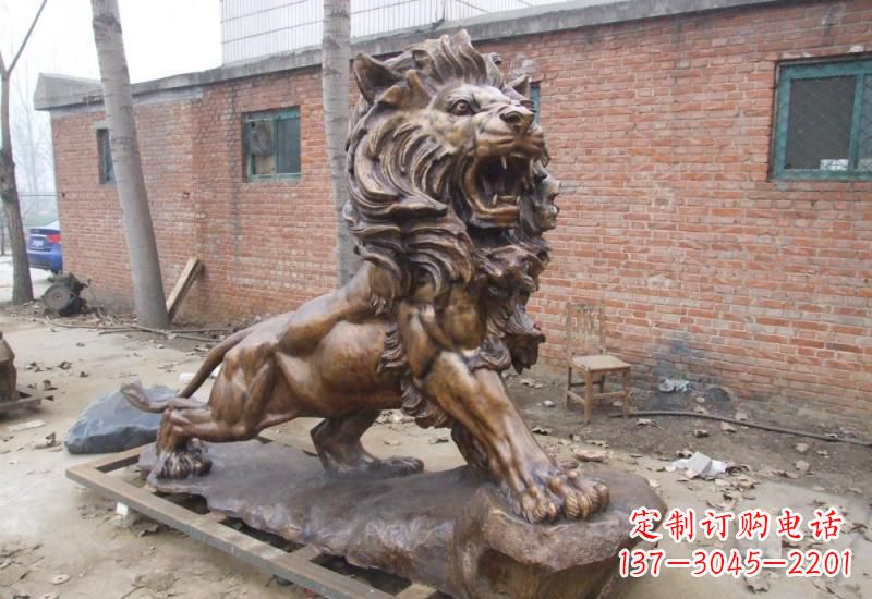 常州高雅华贵的狮子铜雕