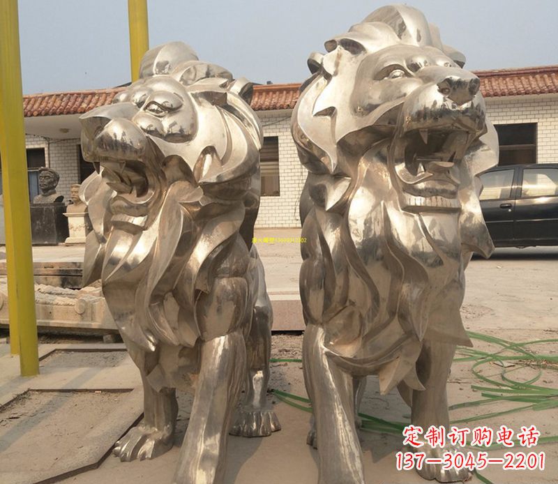 常州象征力量与智慧的狮子雕塑
