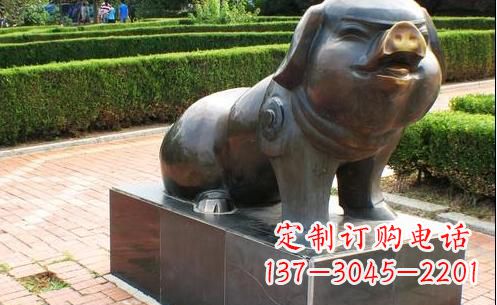 常州古典中国十二生肖猪铜雕塑