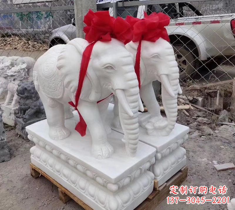 常州元宝驾驭的大象雕塑艺术