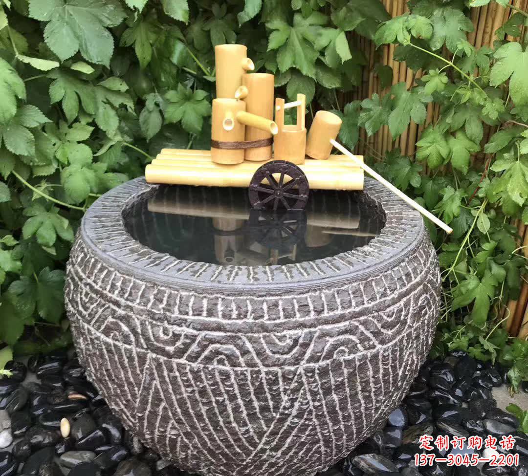 常州异彩纷呈的水缸雕塑