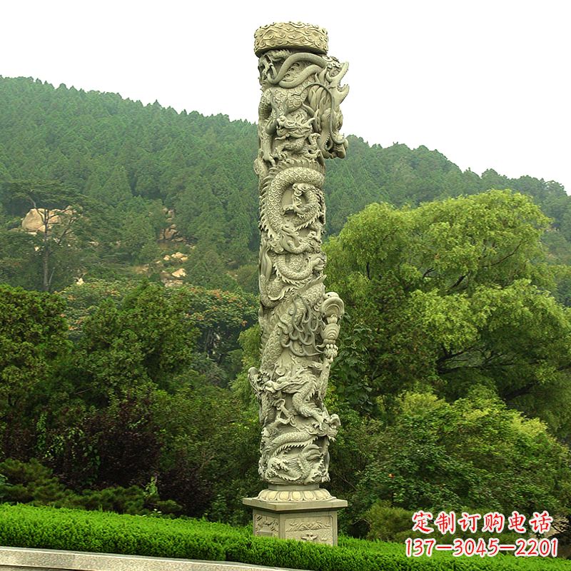 常州中领雕塑:大气雄伟的石雕龙柱